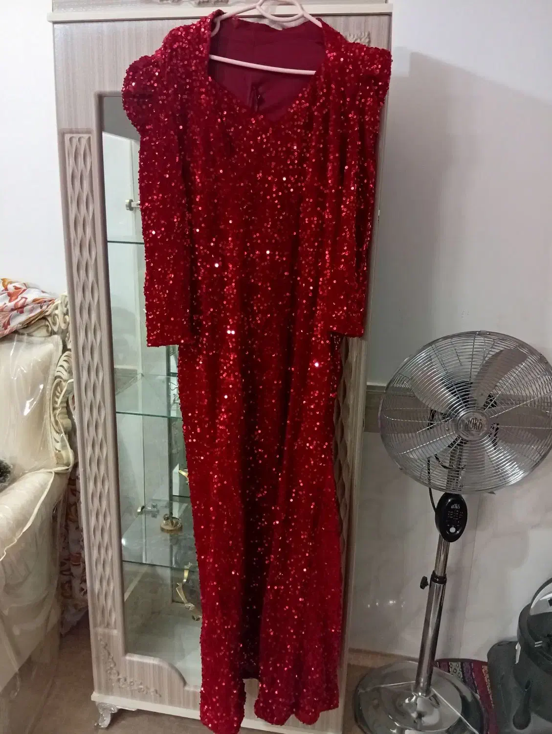 لباس مجلسی|لباس|مشهد, رباط طرق|دیوار