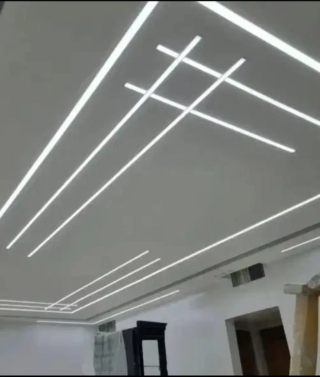 رنگ کاری و نقاشی و کاغذ دیواری بصورت چک و نقدی|خدمات پیشه و مهارت|سهند, |دیوار