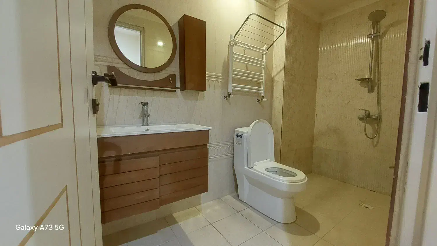 پونک همیلا اجاره 120 متری برج باغ 3 خواب