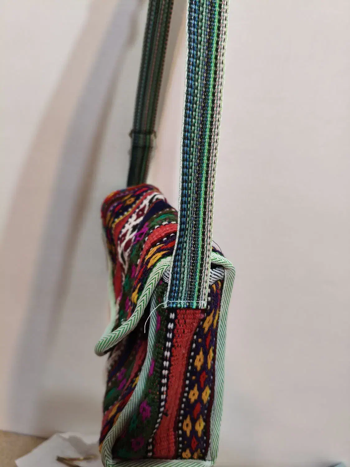 کیف دوشی دست دوز گلیمی|کیف، کفش، کمربند|کلاچای, |دیوار