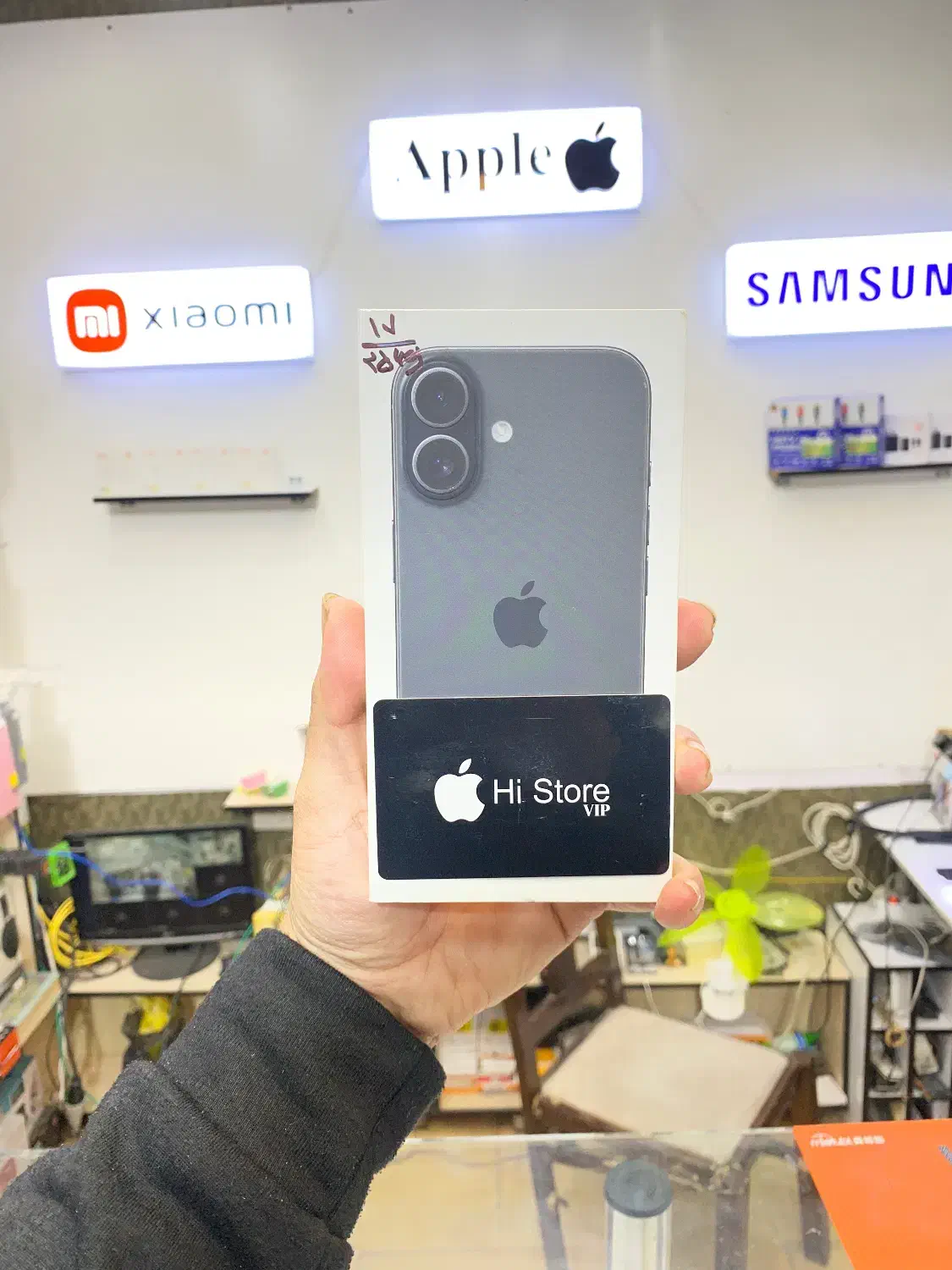 ایفون ۱۶ نرمال|موبایل|خرمآباد, |دیوار