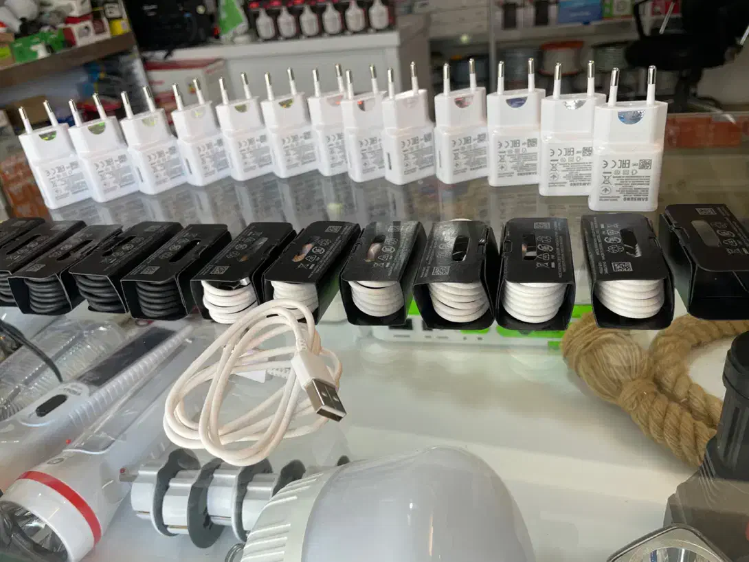 آدابتور و کابل S 10 اورجینال موجود شد|لوازم جانبی موبایل و تبلت|ملایر, |دیوار