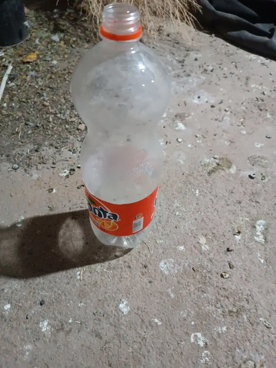 شیشه خالی|ظروف نگهدارنده، پلاستیکی، یک‌بارمصرف|نیشابور, سید جمال الدین|دیوار