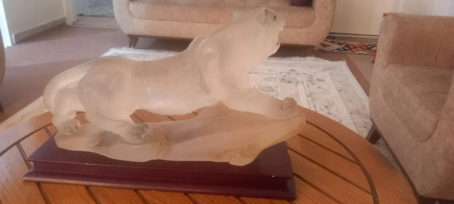 مجسمه سانتی گالریز خارجی ۵۰ سانت فروش یا معاوضه|مجسمه، تندیس، ماکت|تهران, چیتگر شمالی|دیوار