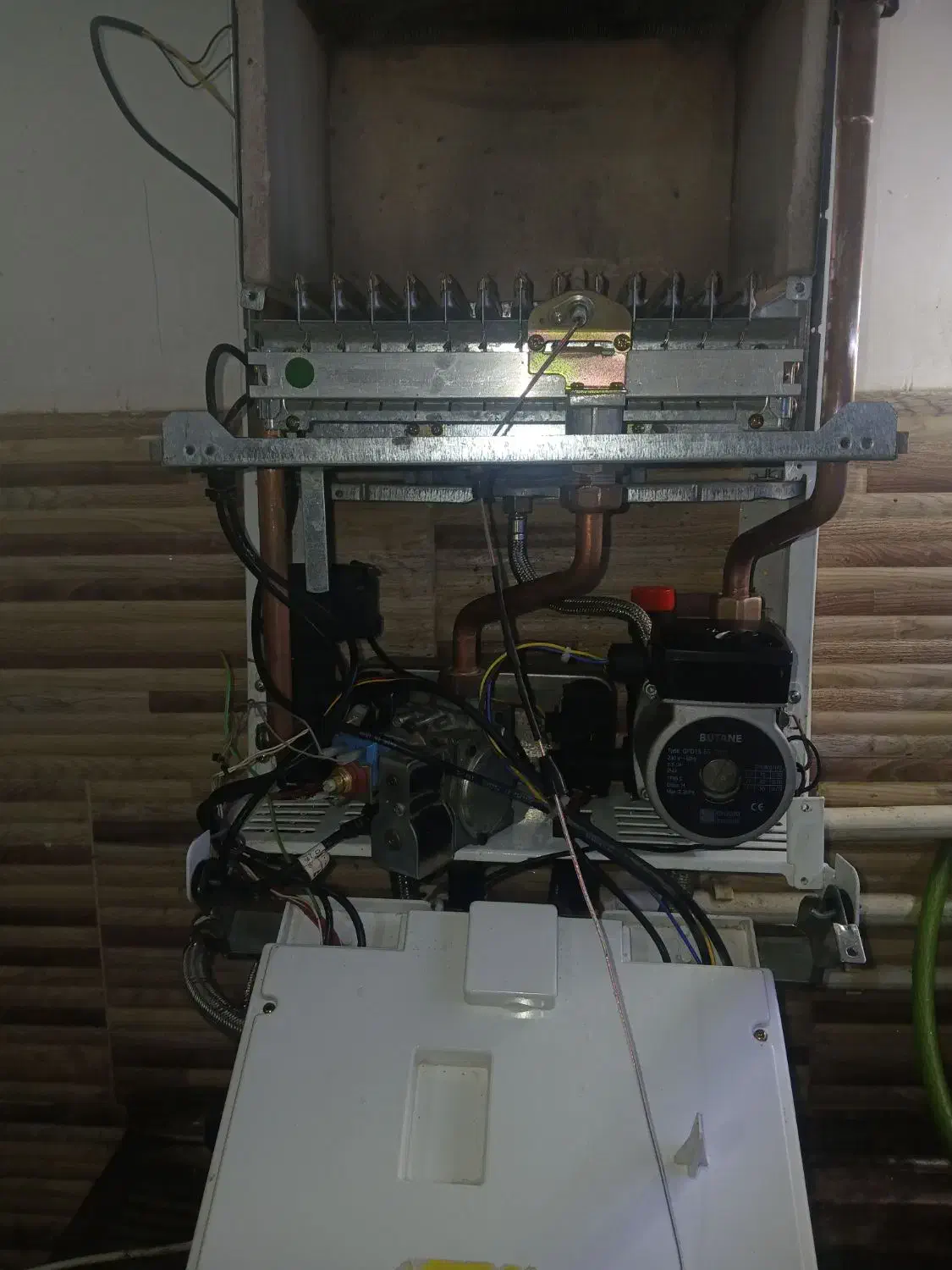 پکیج پارما دیجیتال ۲۴ هزار|آبگرمکن، پکیج، شوفاژ|ورامین, شهرک ولیعصر|دیوار