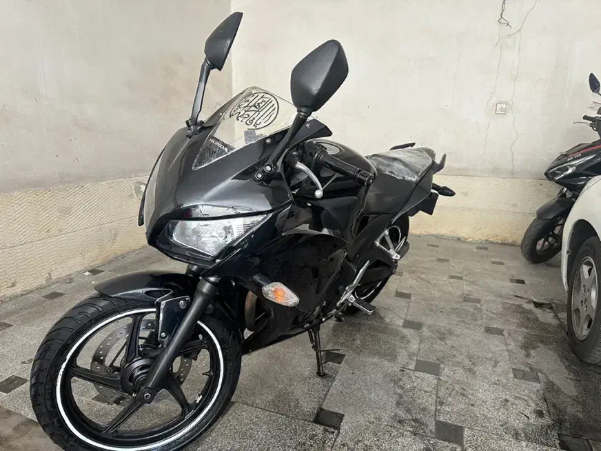 Cbr300 هوندا سی بی ار ۳۰۰|موتورسیکلت|تهران, بریانک|دیوار