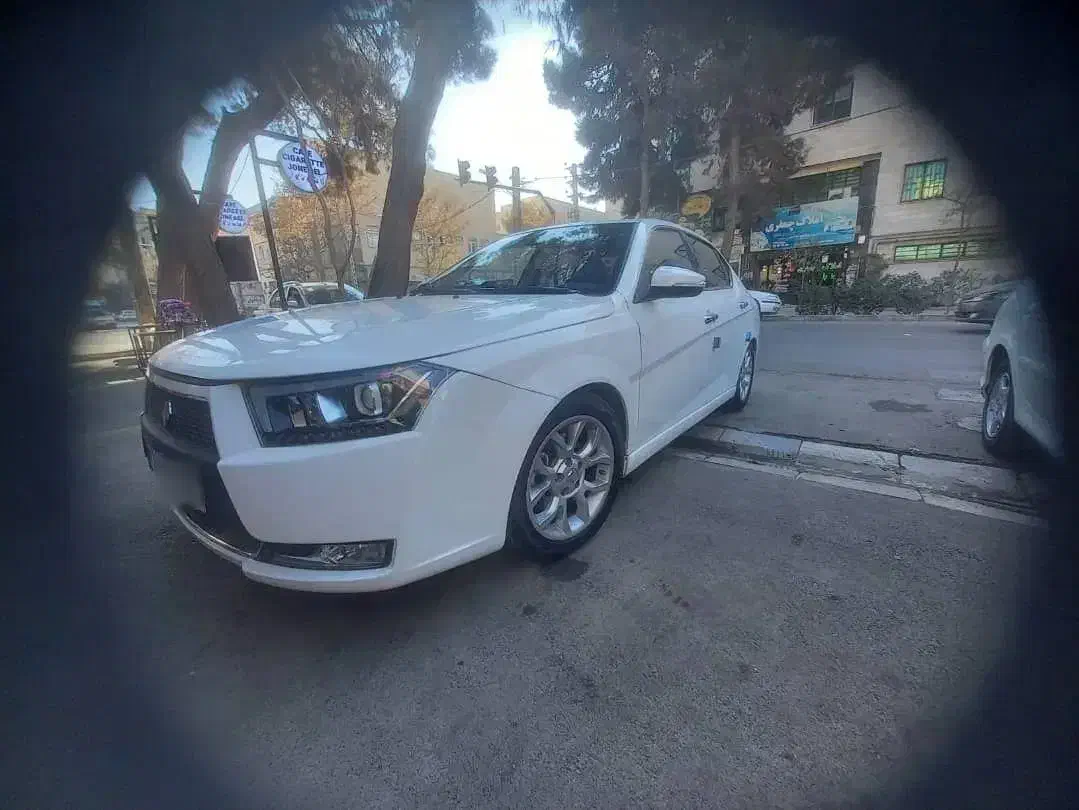 دنا پلاس آپشنال ۱۴۰۳ اتومات|خودرو سواری و وانت|کرج, کرج نو|دیوار