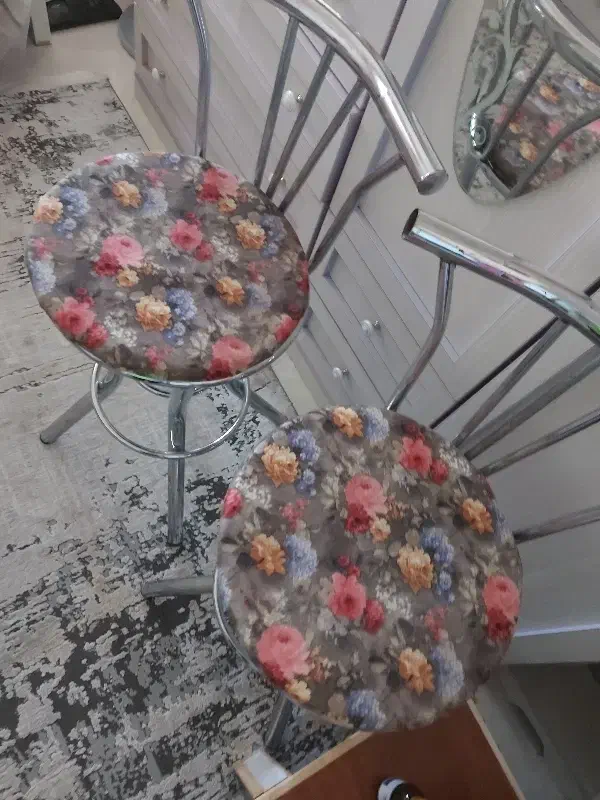 صندلی پایه بلند اپنی|صندلی و نیمکت|شاهرود, |دیوار