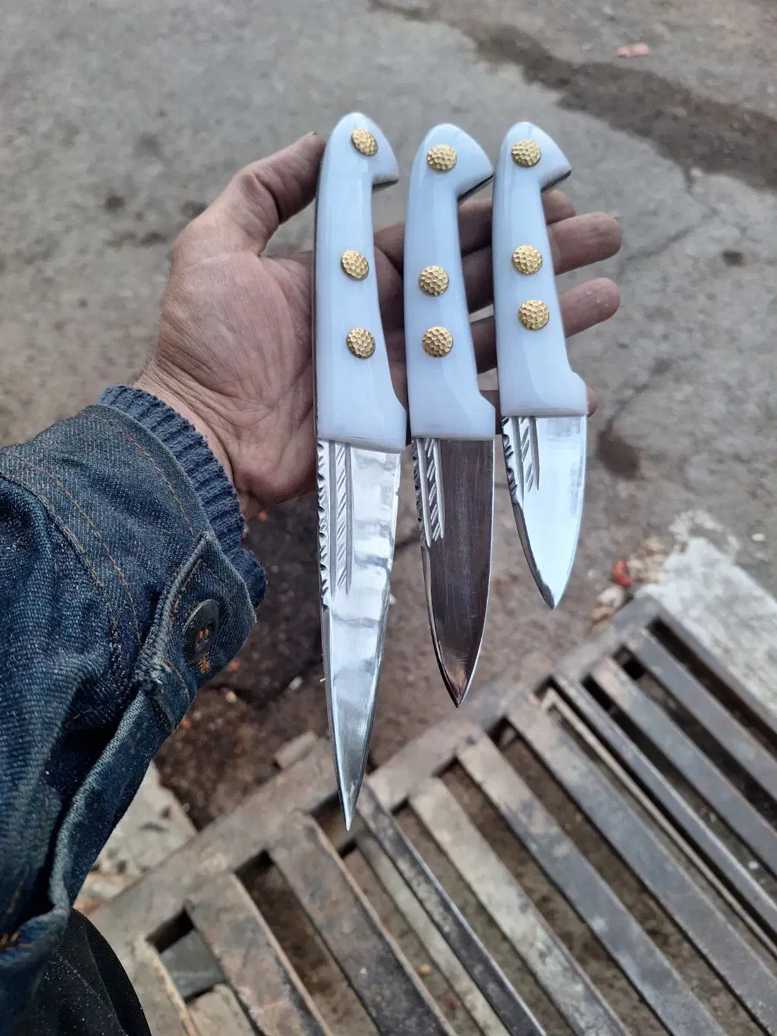 چاقو دست ساز شهرستان|کوهنوردی و کمپینگ|ری, شهرک نظامی|دیوار