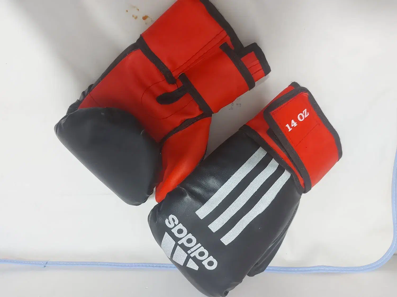 کیسه بوکس بهمراه دستکش ادیداس|تجهیزات ورزشی|زابل, |دیوار