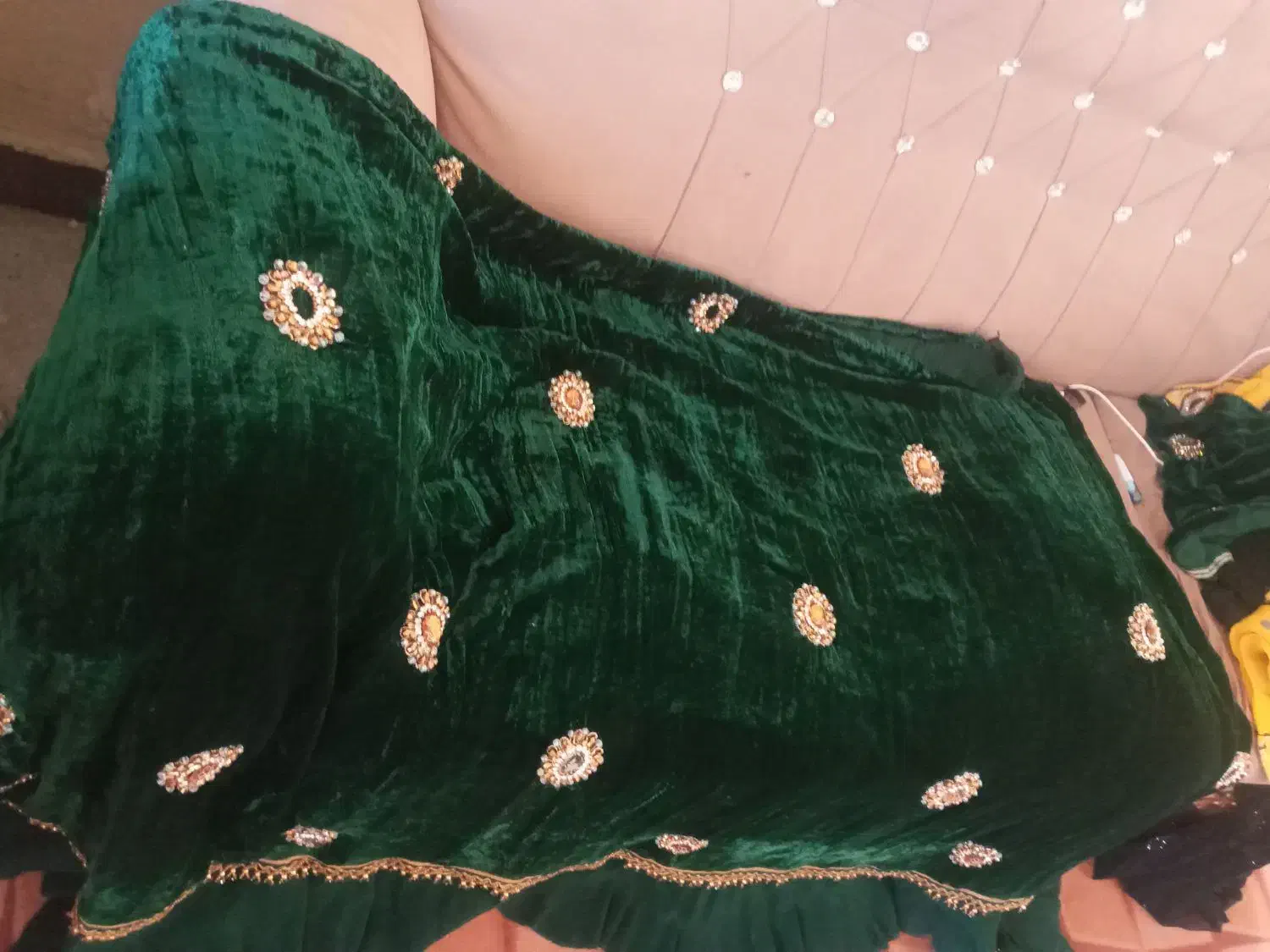 لباس سبز ابریشم اصل برا همه سایز لباس زرد ی میلیون|لباس|یاسوج, |دیوار