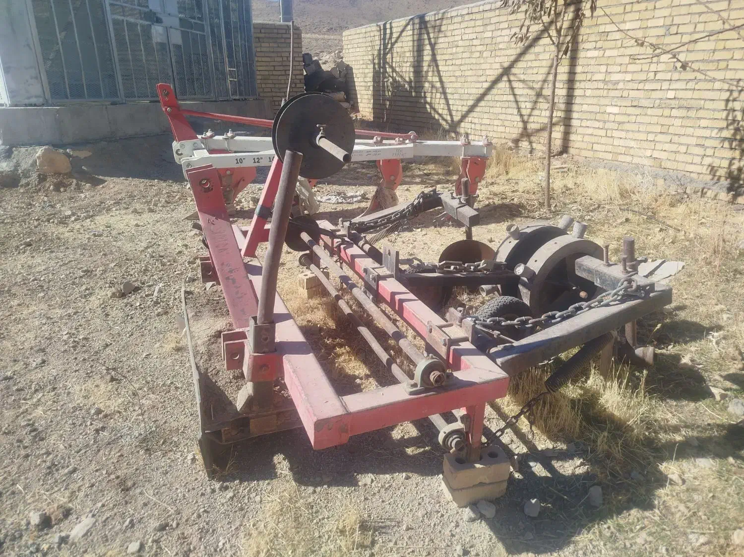 ادوات کشاورزی کامل|ماشینآلات صنعتی|سده (فارس), |دیوار