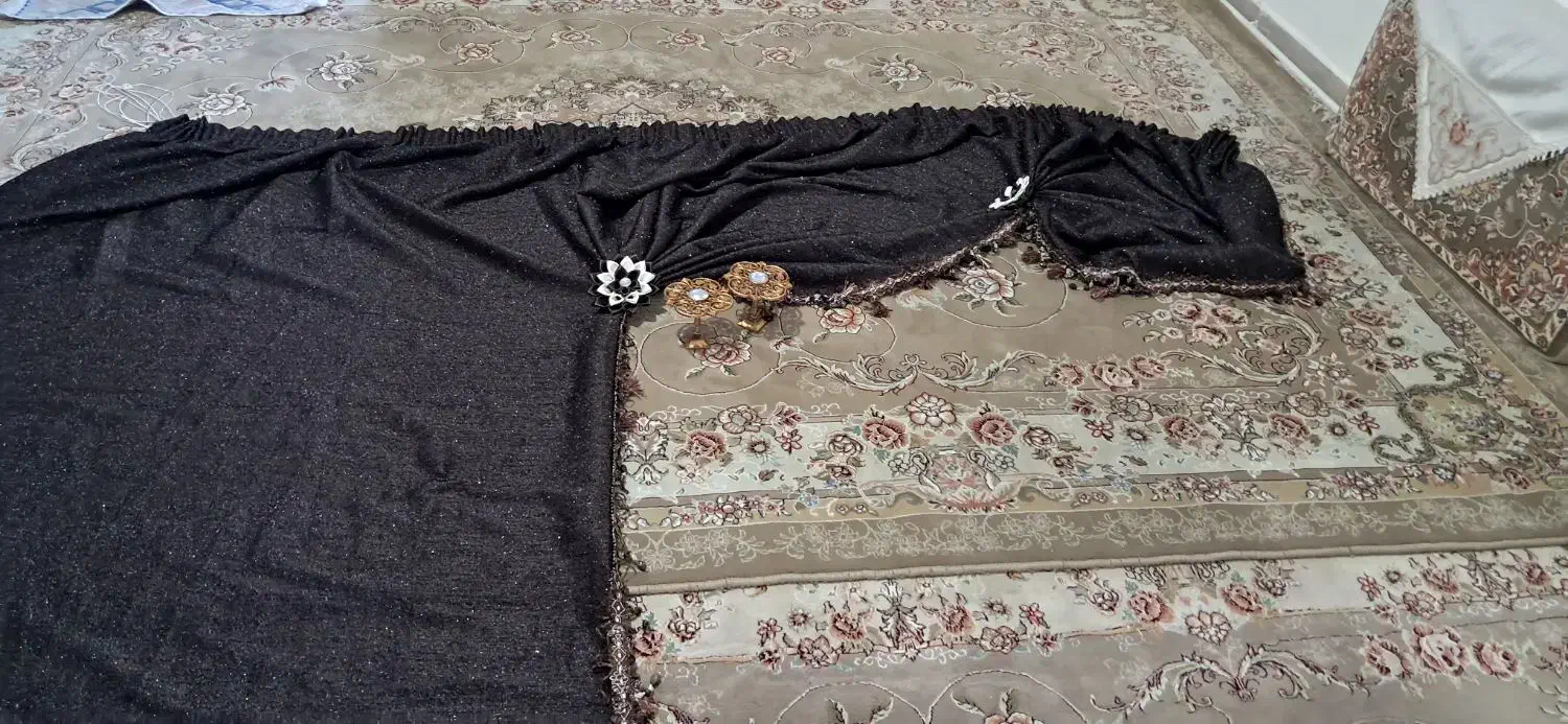 دوعدد پرده قهوه ای سالم درحد|پرده، رانر، رومیزی|تهران, اتابک|دیوار