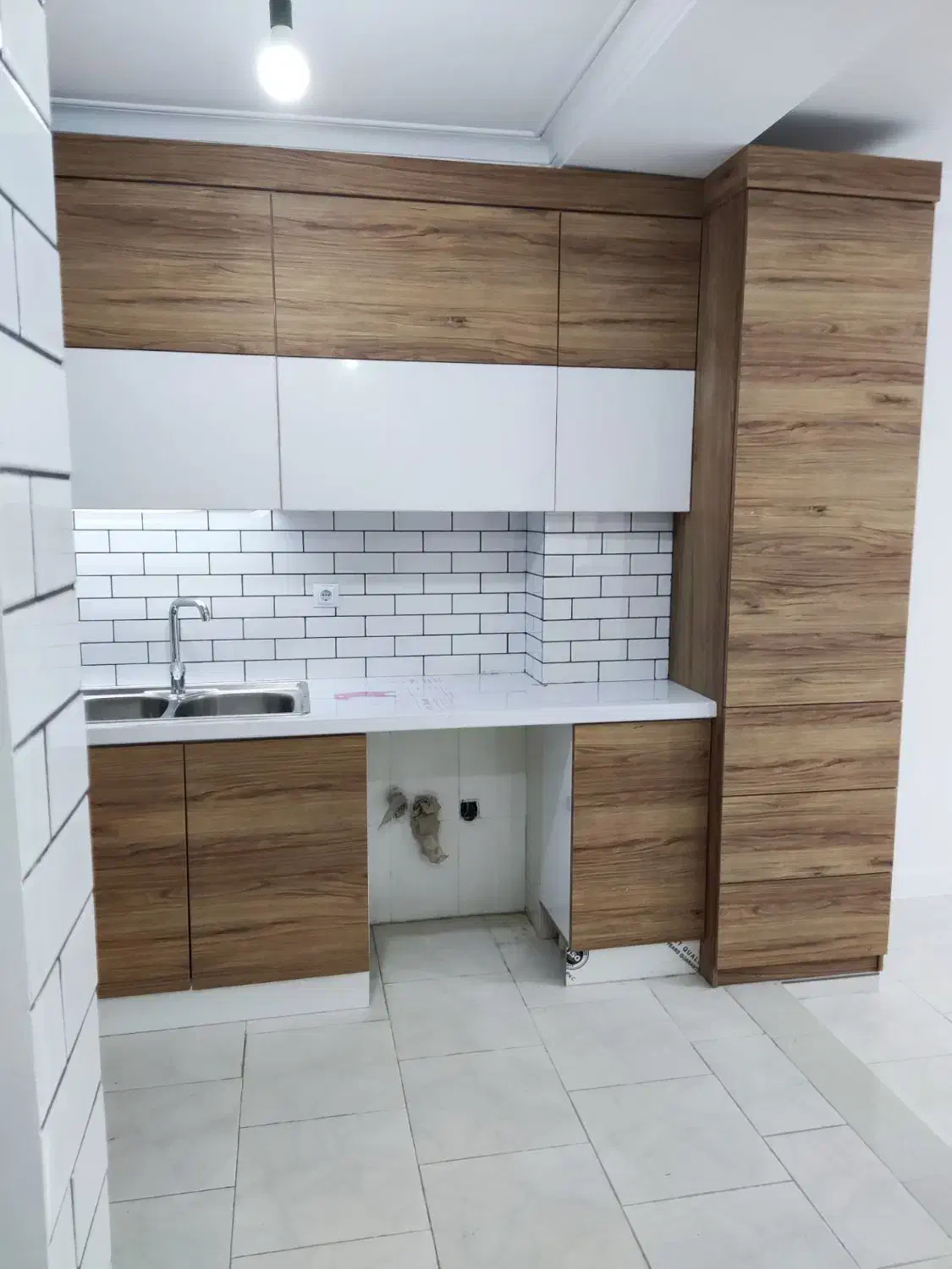 فروش واحد آپارتمان ۸۵ متری ۲خواب طبقه اول|فروش آپارتمان|رشت, هلال احمر|دیوار