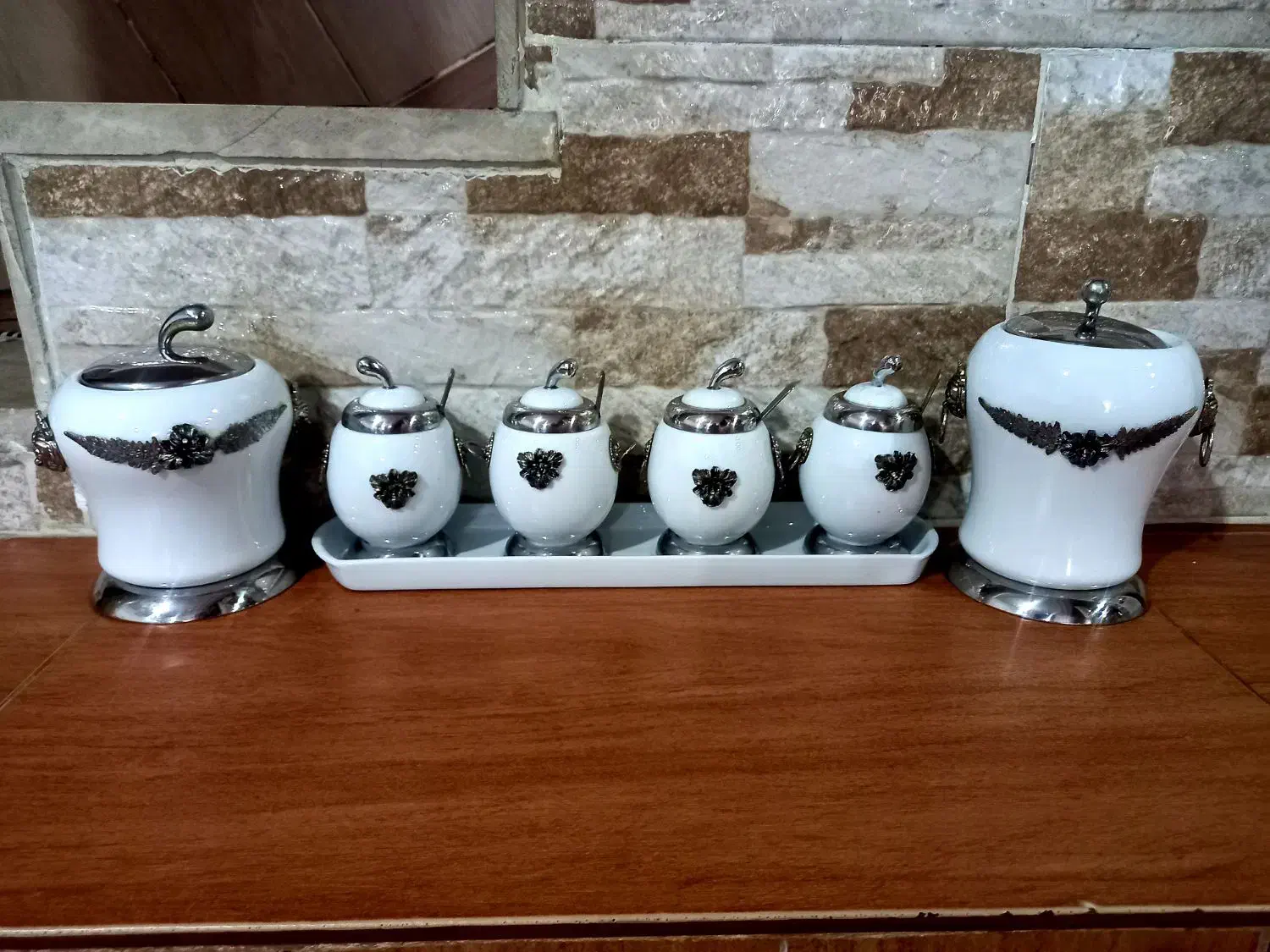 جا ادویه ای|ظروف سرو و پذیرایی|فیروزآباد (فارس), |دیوار