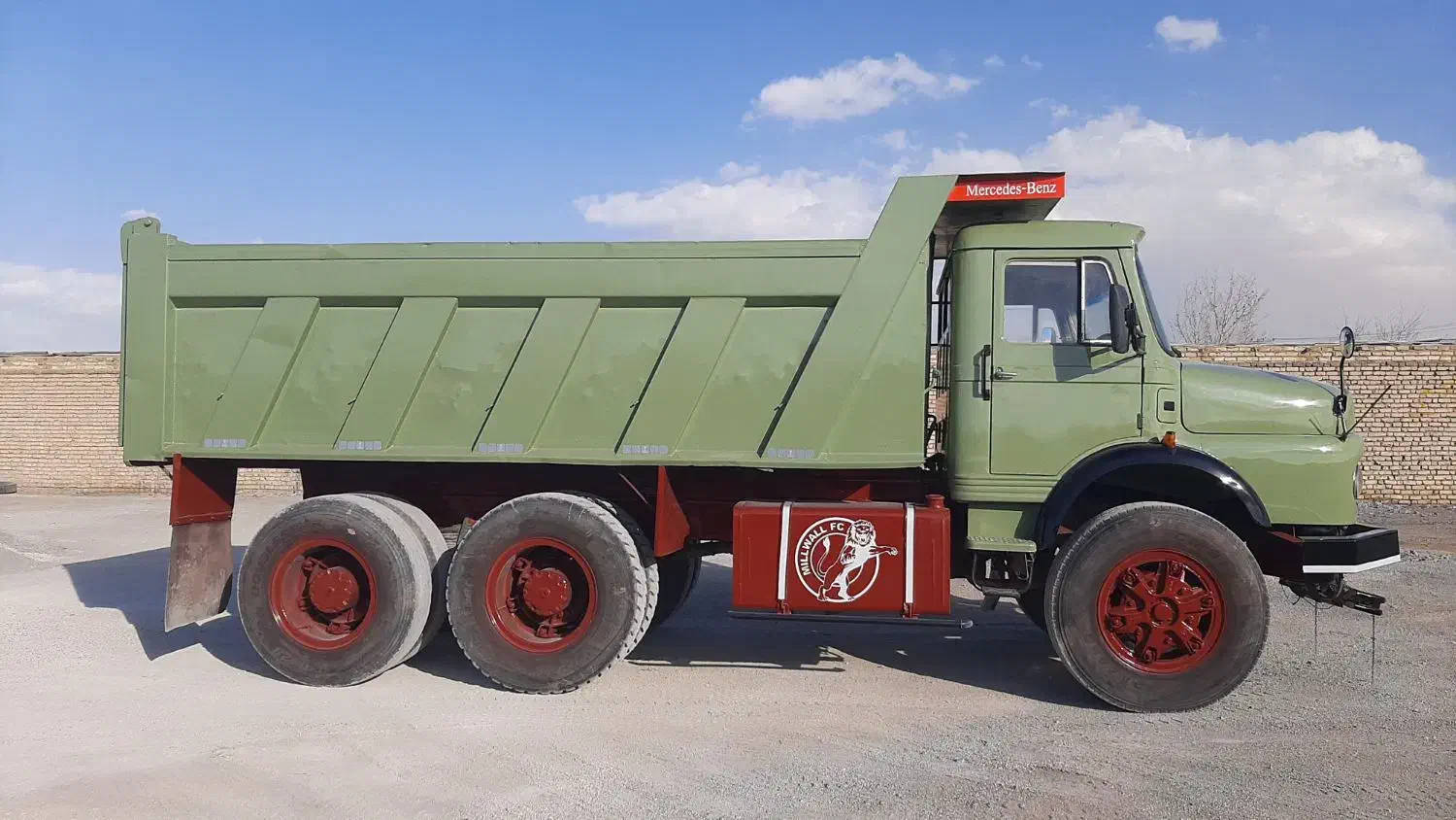 بنز دهچرخ|خودرو سنگین|شاهینشهر, مورچه خورت|دیوار