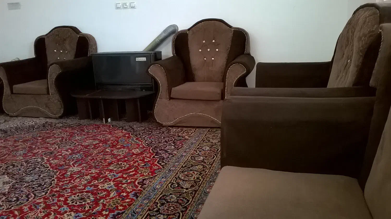 سوئیت اجاره ای کاشان روزانه|اجارهٔ کوتاهمدت آپارتمان و سوئیت|کاشان, دروازه جوشقان|دیوار