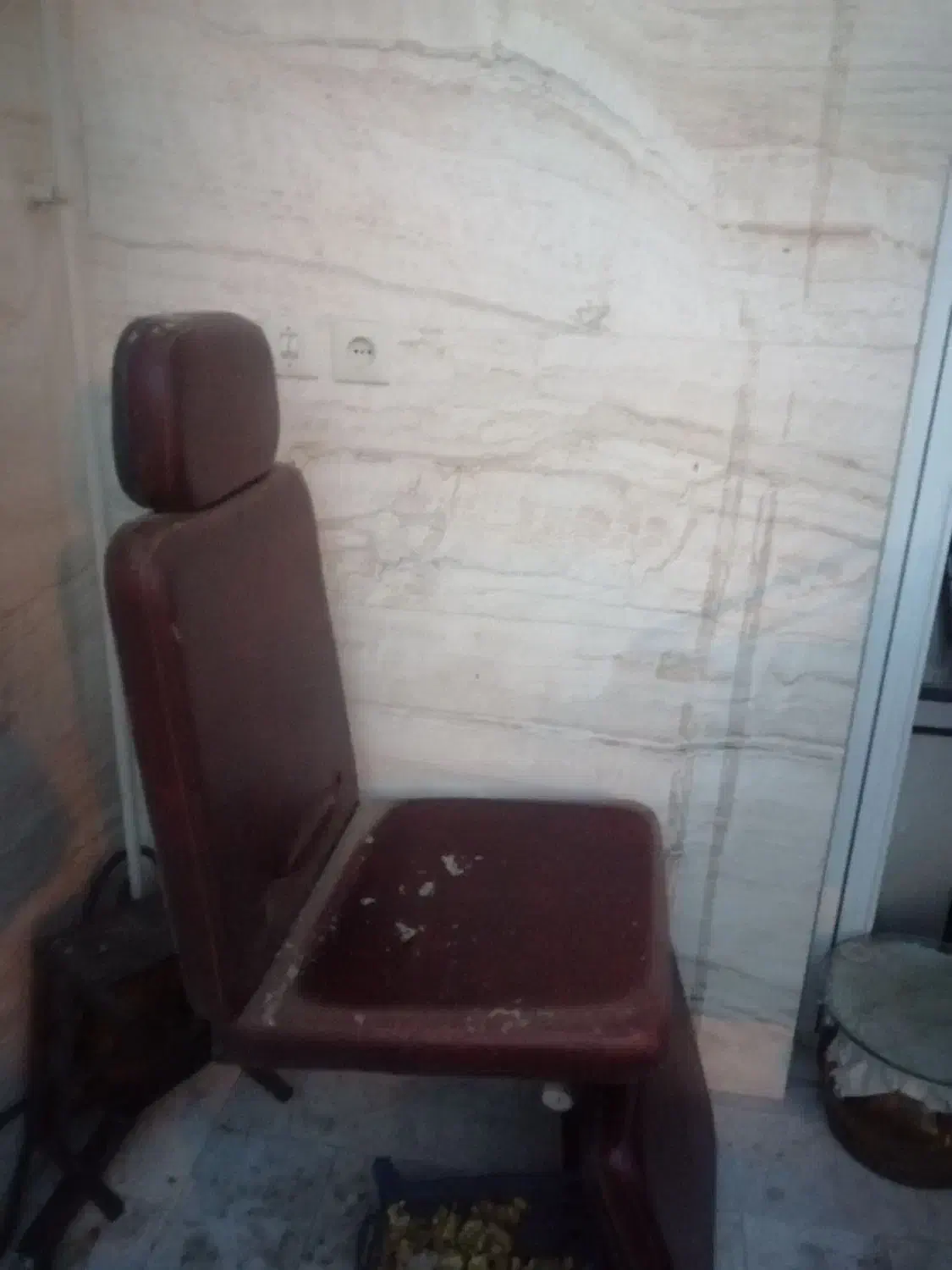 صندلی اصلاح زرشگی|آرایشگاه و سالنهای زیبایی|زنجان, |دیوار