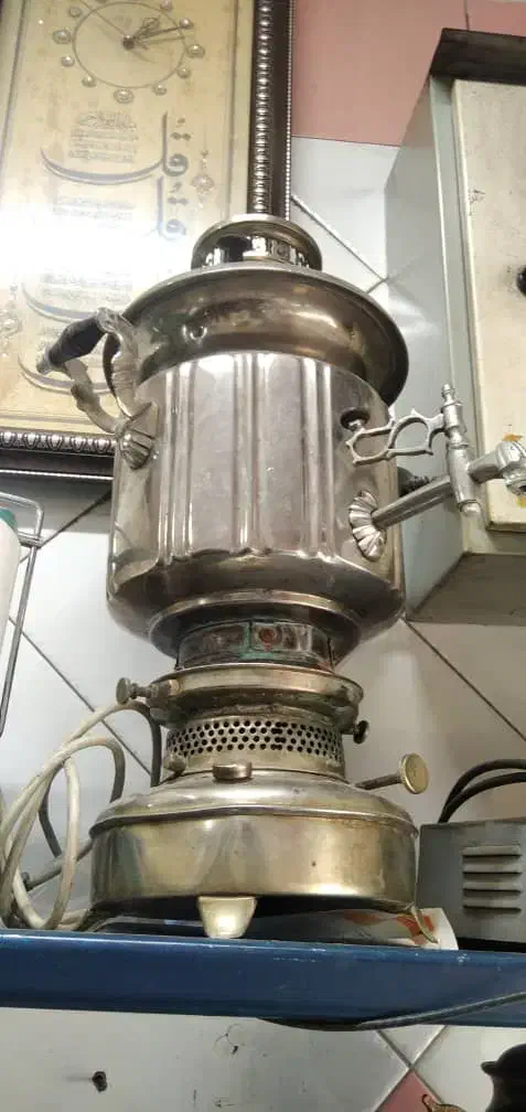 قیمت مقطوع دوتا سماور نفتی قدیمی|سماور، چای‌ساز، قهوه‌ساز|تهران, نیروی دریایی|دیوار