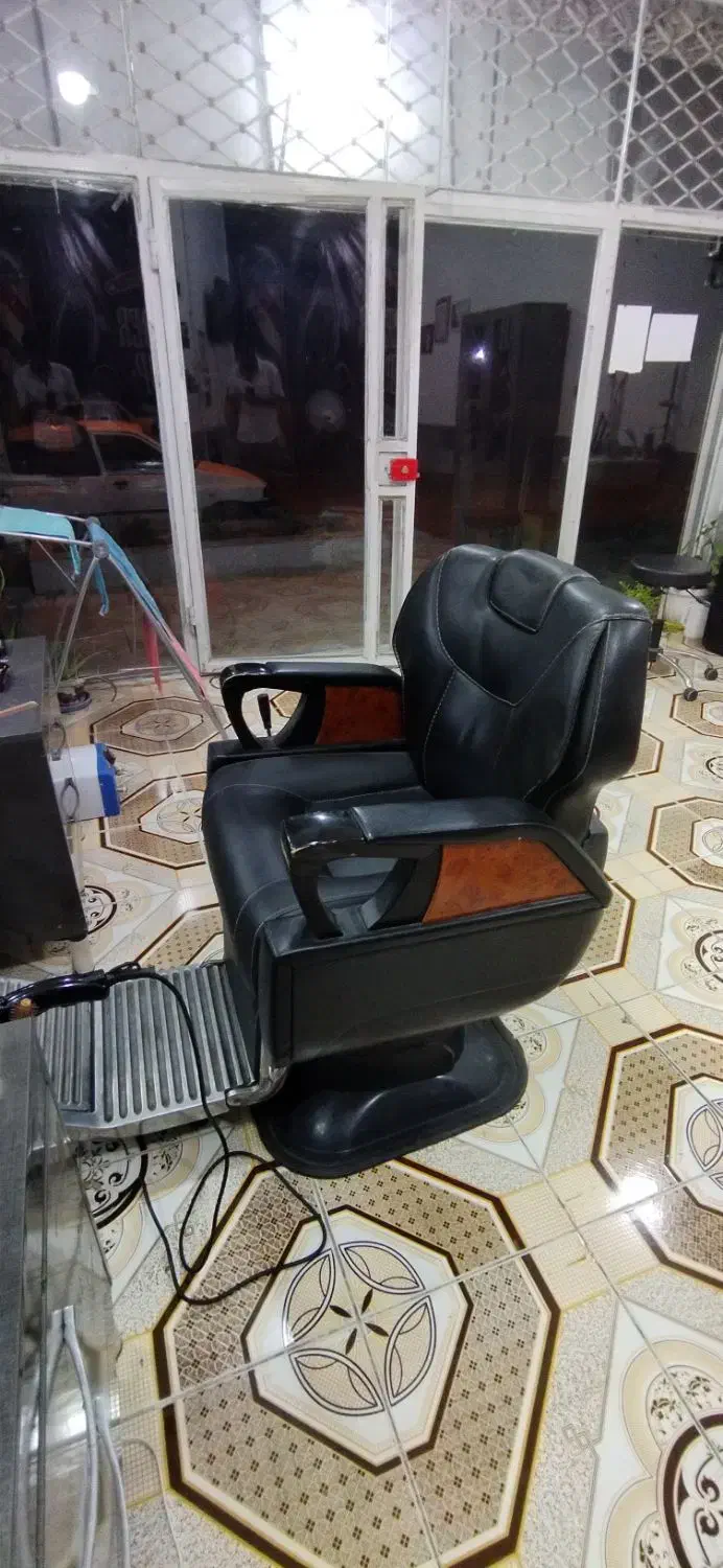 صندلی vip|آرایشگاه و سالنهای زیبایی|نهبندان, |دیوار