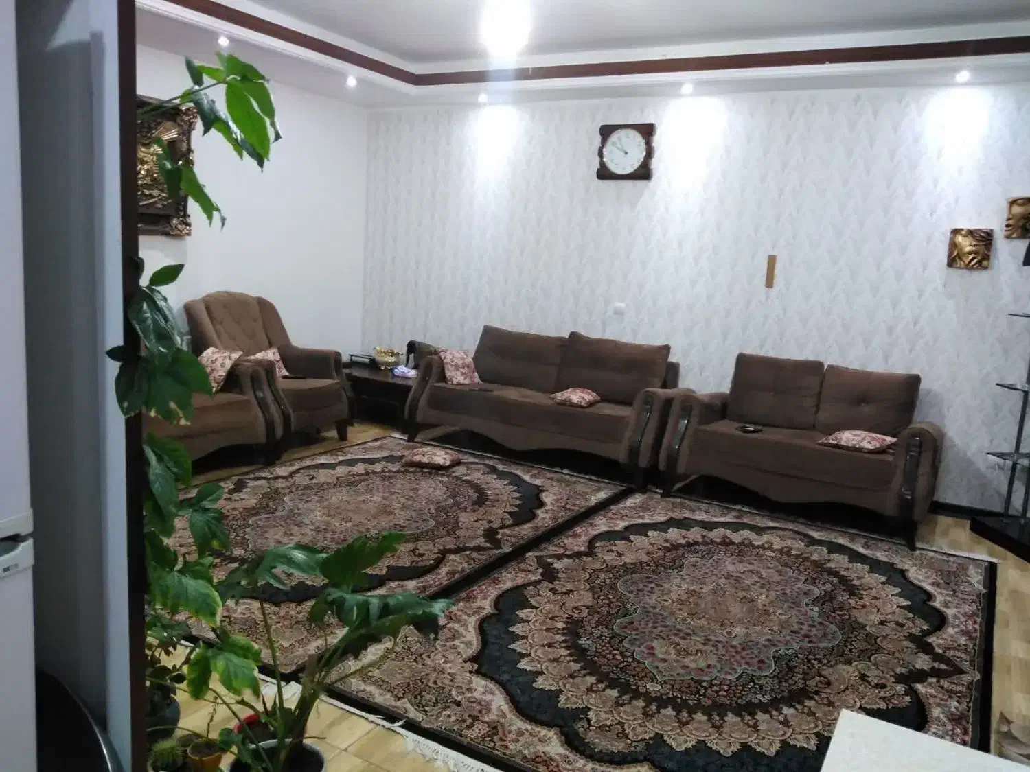 مبلمان ده نفره|مبلمان خانگی و میز عسلی|محمدشهر, محمدشهر|دیوار
