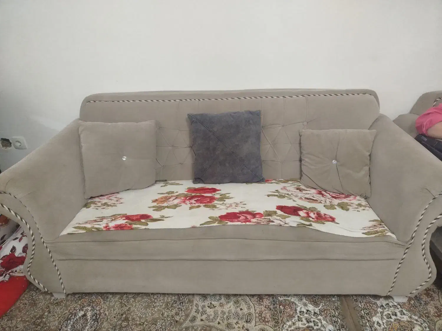 مبل راحتی ۷نفره باعسلیش|مبلمان خانگی و میز عسلی|پارس‌آباد, |دیوار