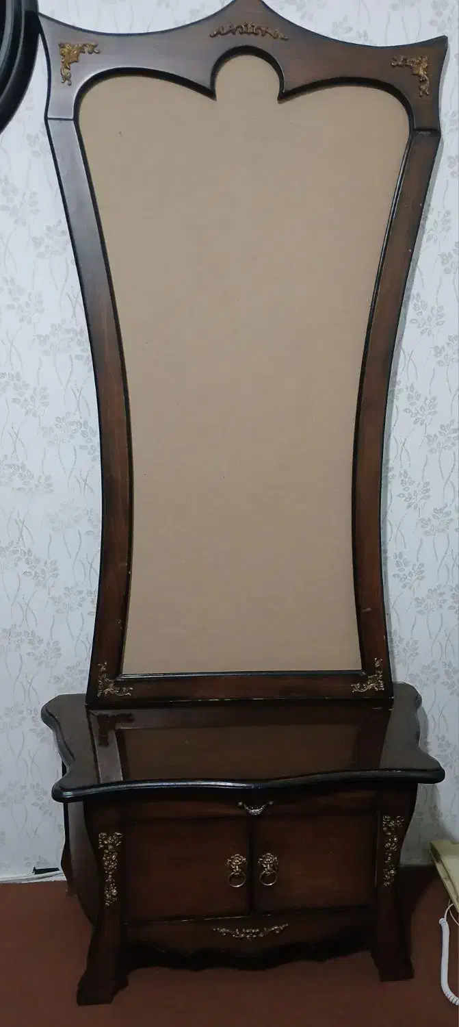 قاب آینه|آینه|سنندج, |دیوار