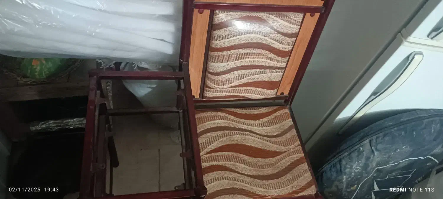 صندلی تلفن|میز تلفن|میبد, |دیوار