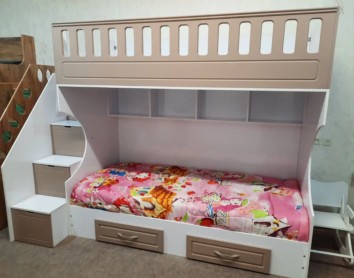 تولیدی تخت دوطبقه و ۳ سه طبقه مدل هلنا / یزد PUMA|تخت و سرویس خواب|یزد, |دیوار