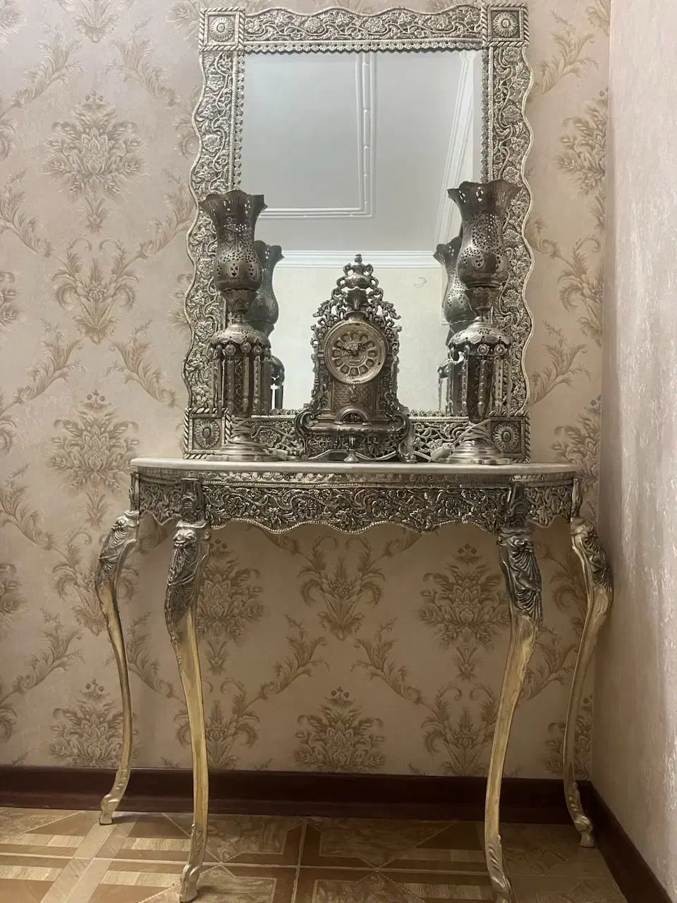 آینه و شمعدان برنز|ساعت دیواری و تزئینی|کرمان, |دیوار