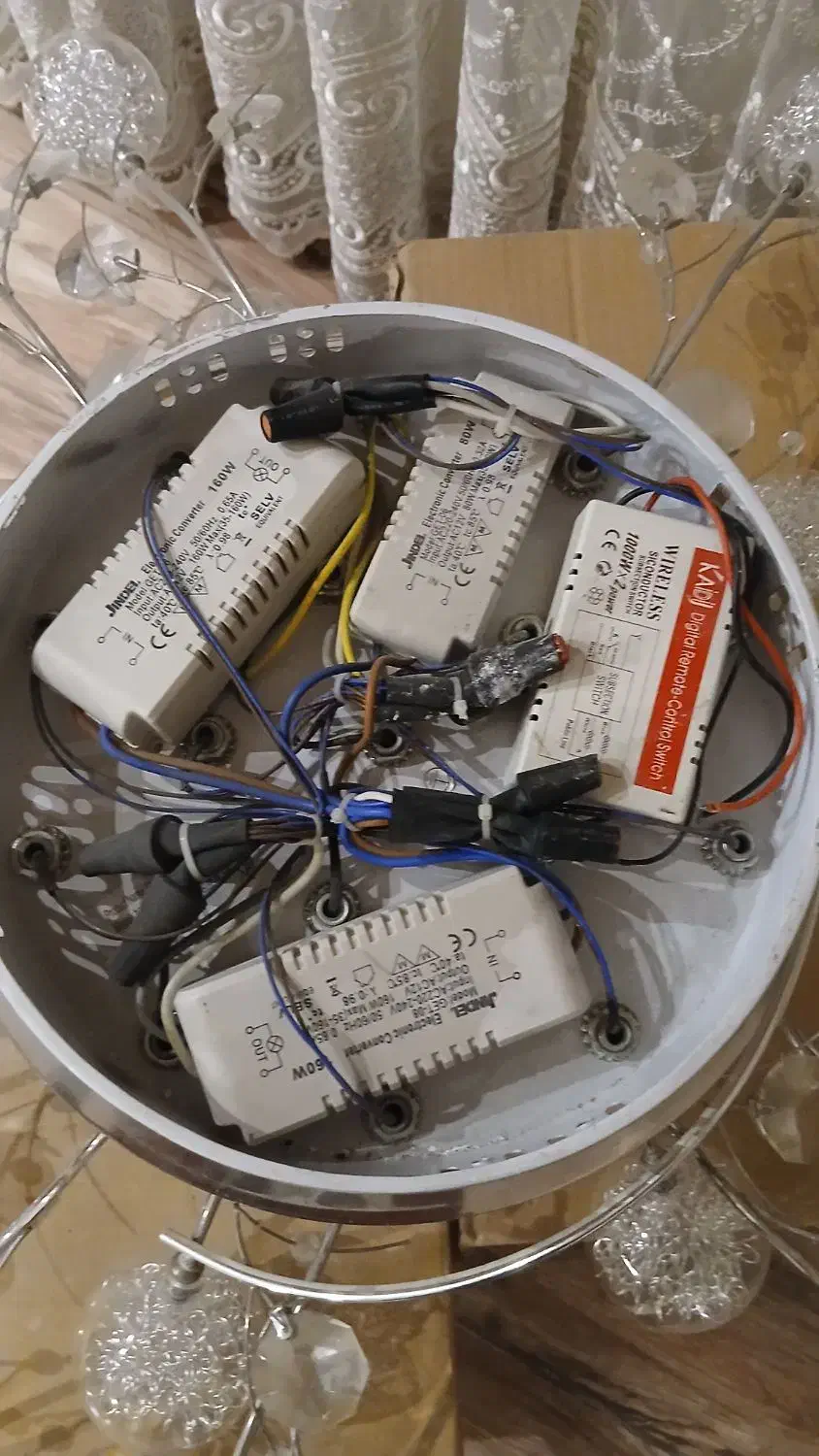 ۲ عدد لوستر ۱۶ شعله ریموت دار + یک عدد ۳ شعله کادو|لوستر و چراغ آویز|تهران, بهار|دیوار