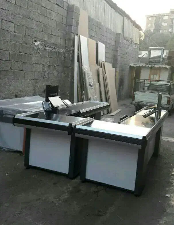 قفسه وسط سفید/پایه تی/میز چک اوت|فروشگاه و مغازه|رشت, منظریه|دیوار