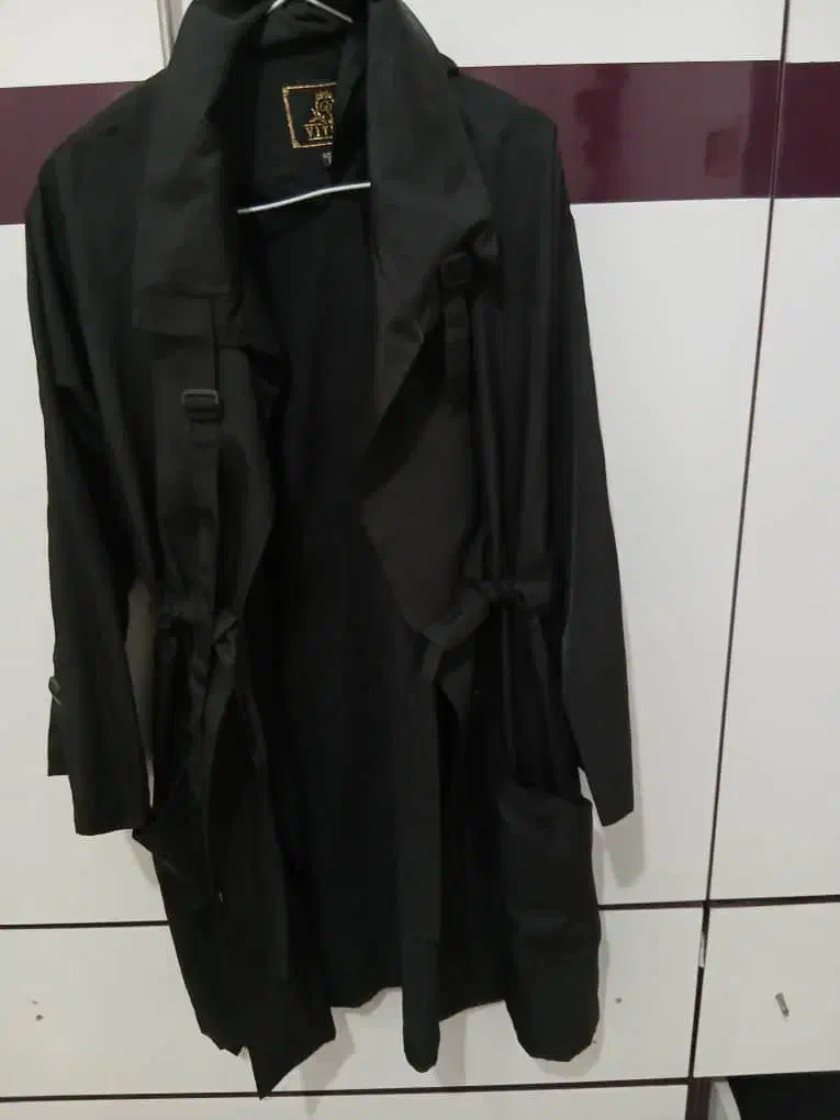 مانتونو|لباس|نیشابور, بنیاد شهید|دیوار