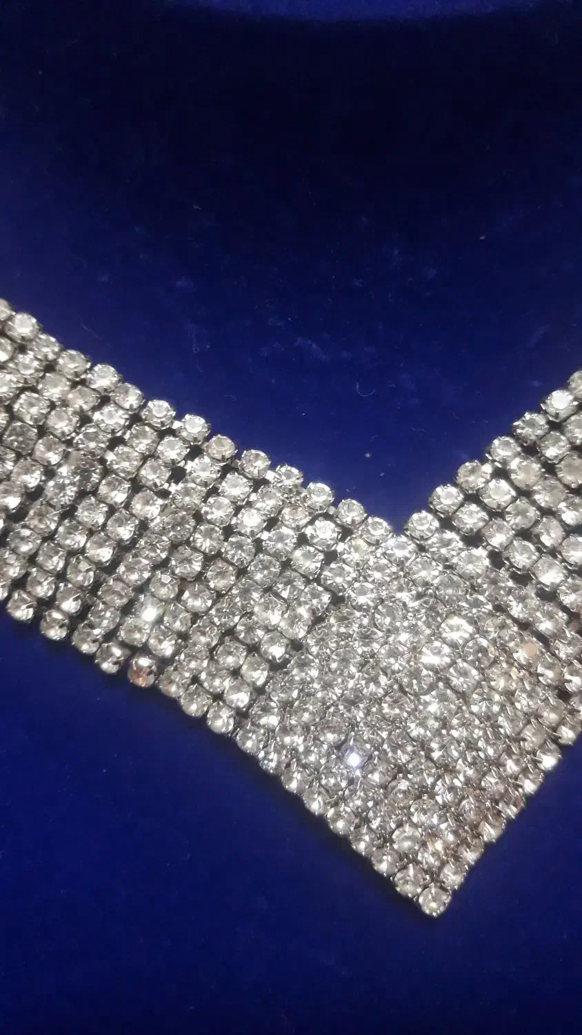 گردنبندسنگ|بدلیجات|بروجرد, |دیوار