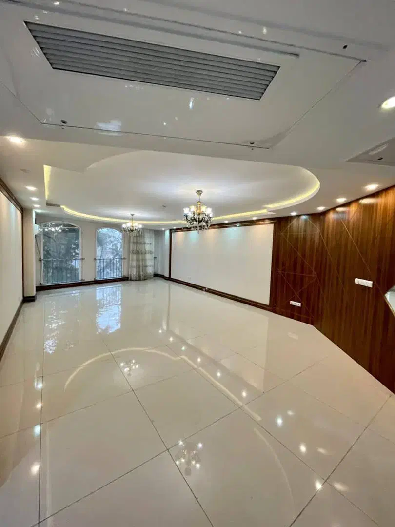 ۱۸۵م۳خ پنجره قدی نورگیر مستر دار لوکس زیر قیمت صفر|فروش آپارتمان|شیراز, زرگری|دیوار