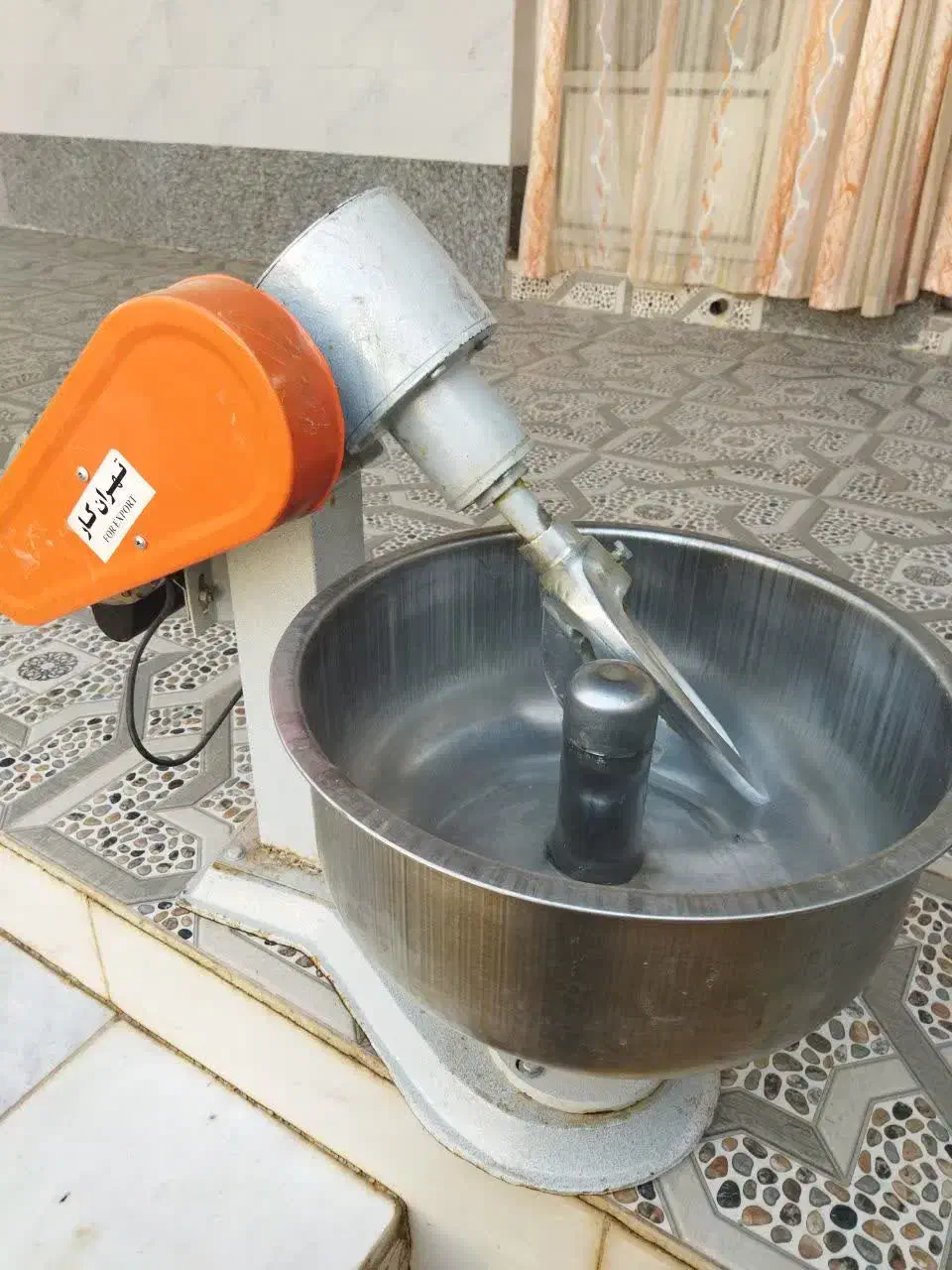 خمیرگیر|خردکن، آسیاب، غذاساز|دامغان, |دیوار