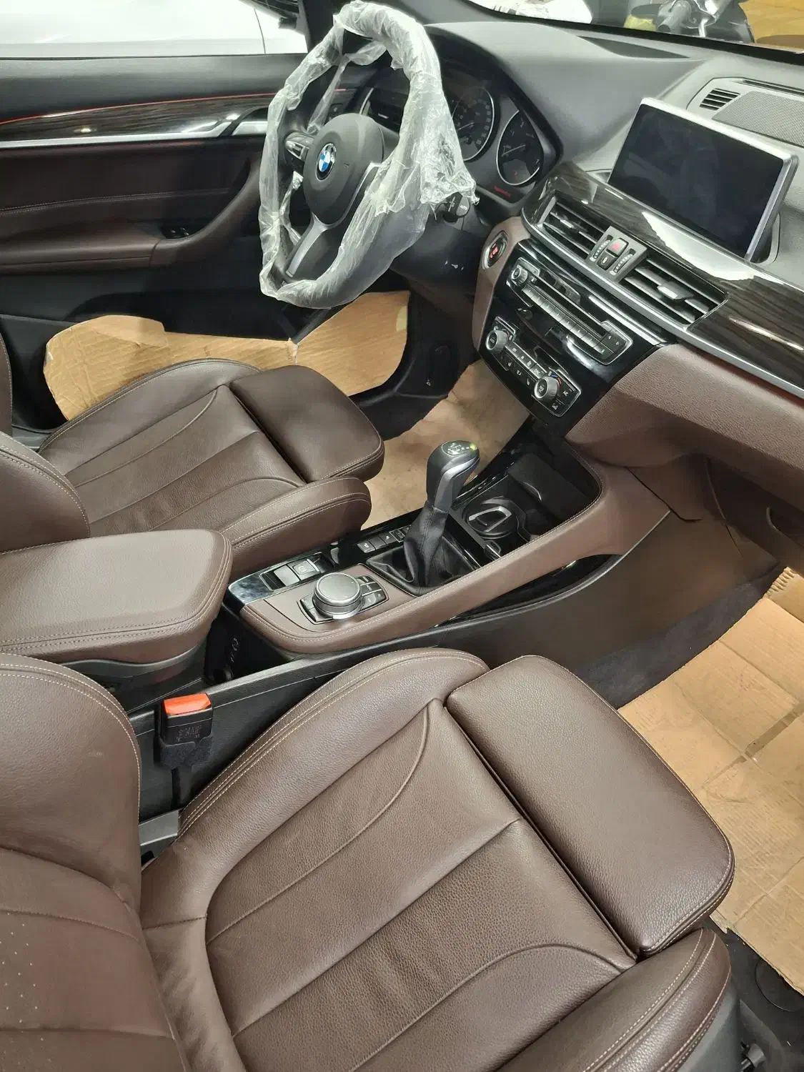 Bmw x1 بی ام و مدل ۲۰۱۷|خودرو سواری و وانت|تهران, زعفرانیه|دیوار