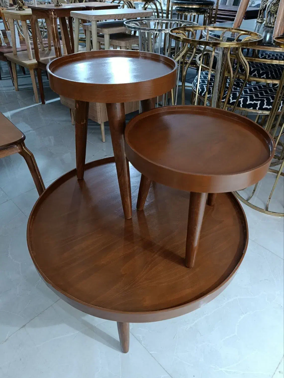 جلومبلی چوبی و فلزی|مبلمان خانگی و میز عسلی|خرم‌آباد, |دیوار