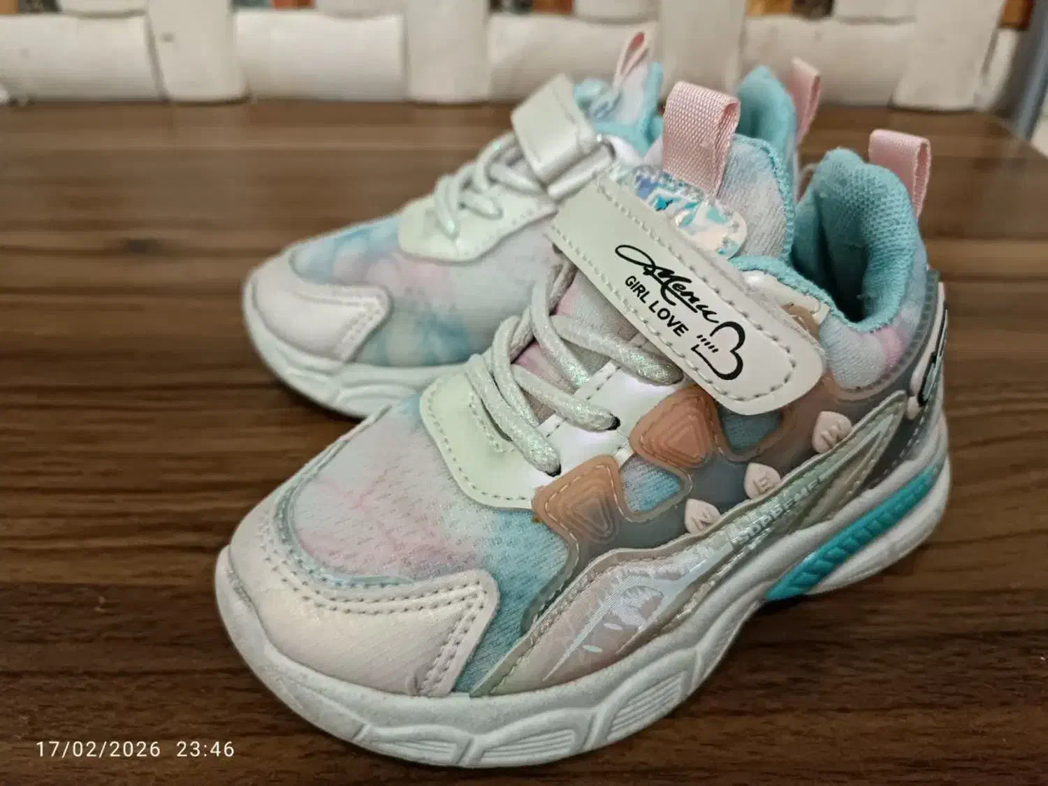 کفش بچگانه|کفش و لباس بچه|قم, بنیاد|دیوار