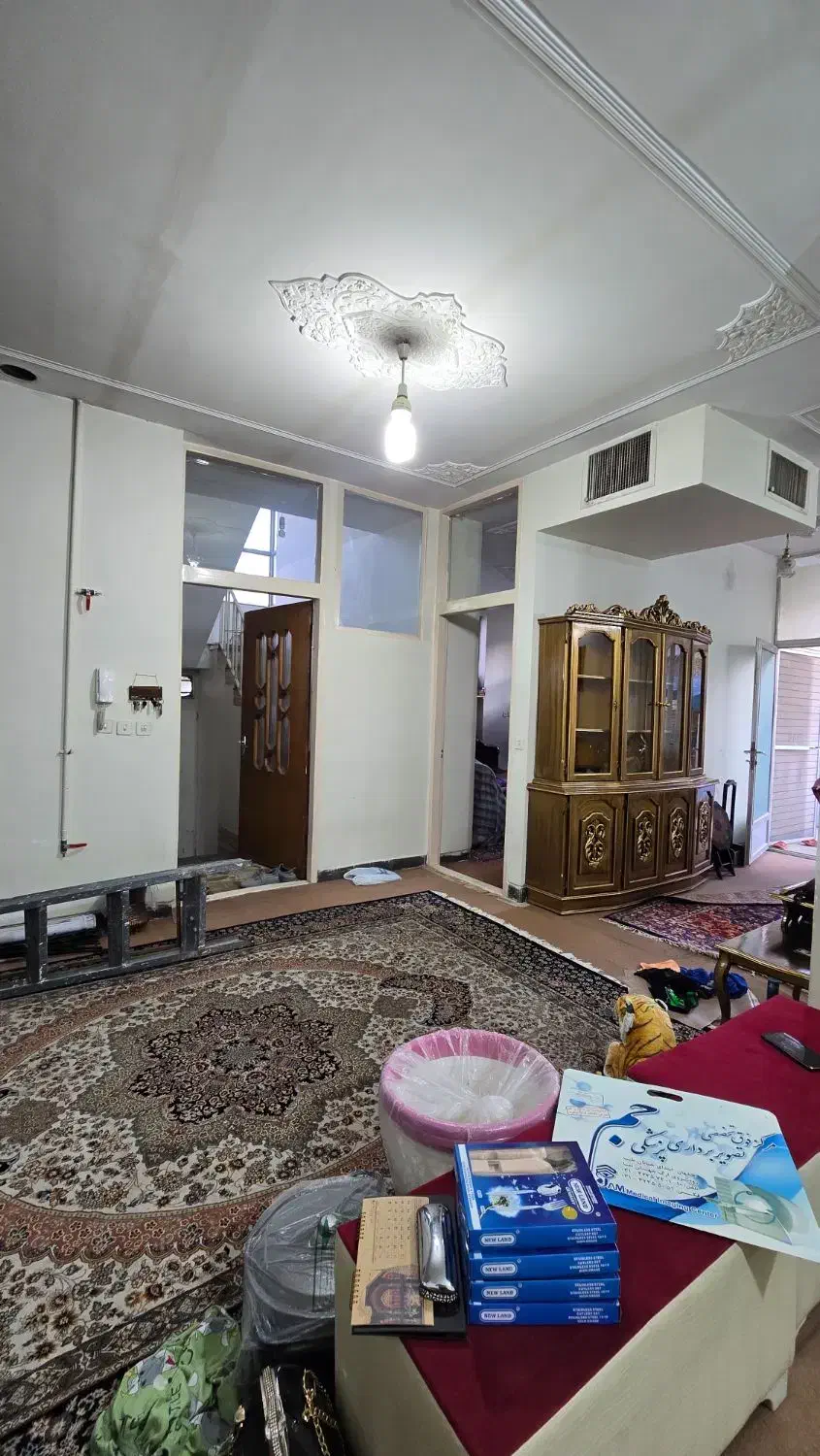 ویلایی ۲۰۰ متری دربست دو طبقه ۲و۱ خواب دونبش تالار|اجارهٔ خانه و ویلا|اصفهان, خواجه عمید|دیوار