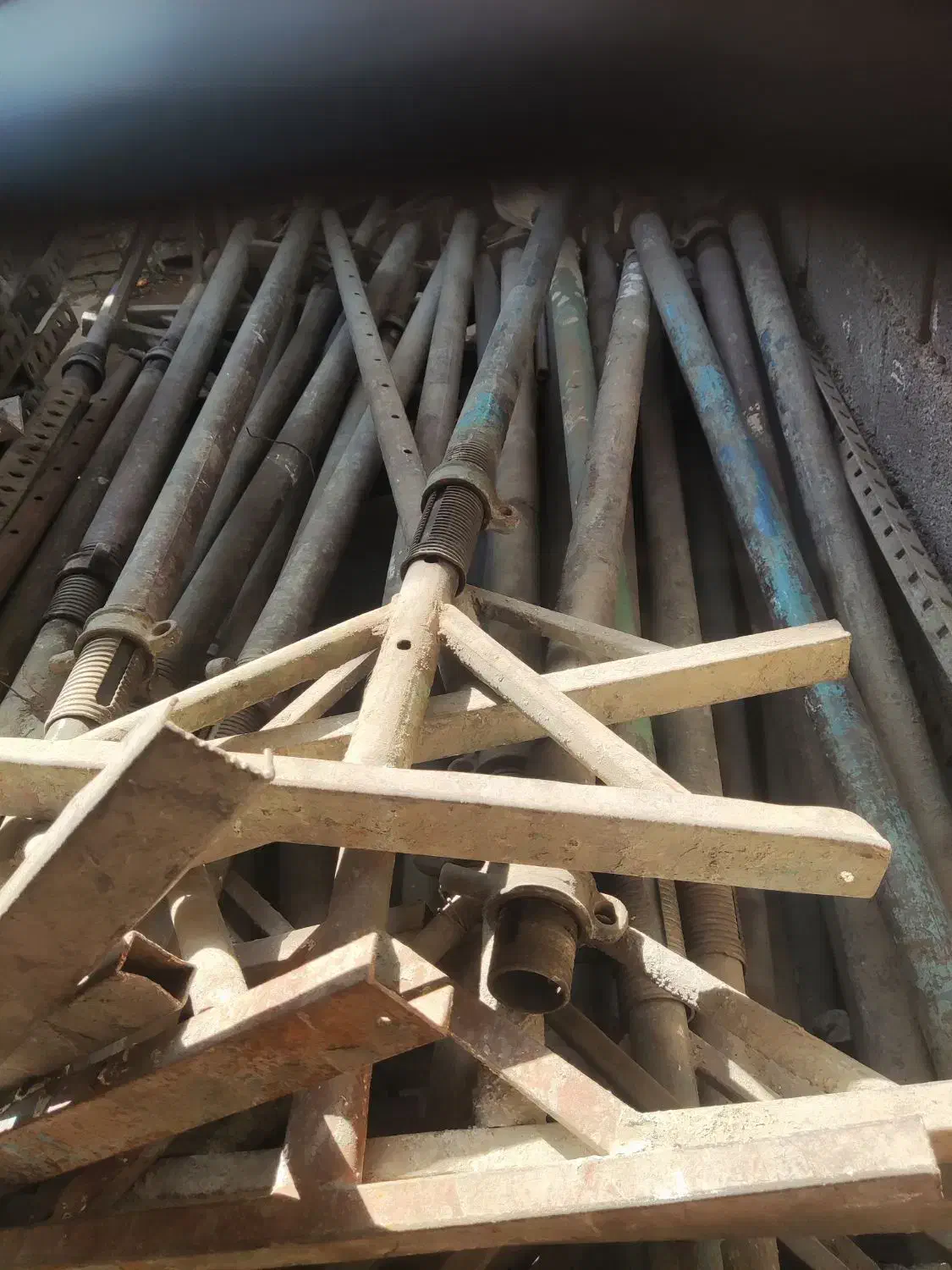 حدود پنجاه عدد جک سه متری|مصالح و تجهیزات ساختمان|شوش, |دیوار