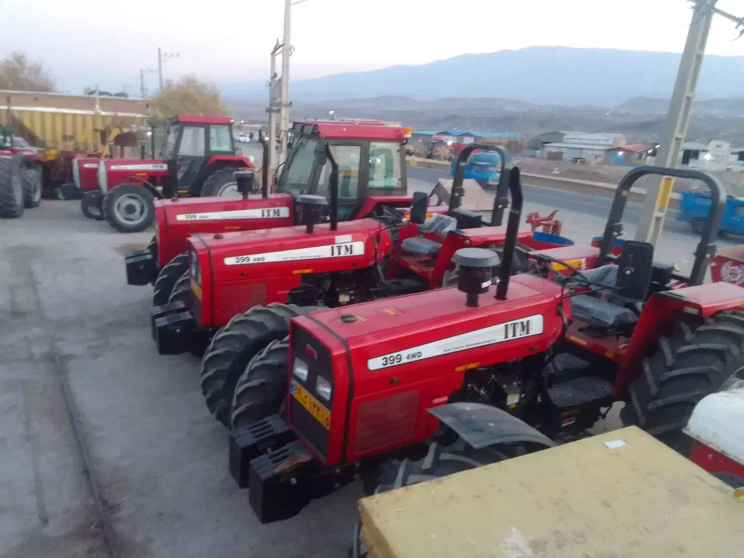 سه دستگاه تراکتور ۳۹۹ کابین دار و بدون کابین|خودرو سنگین|اهر, |دیوار