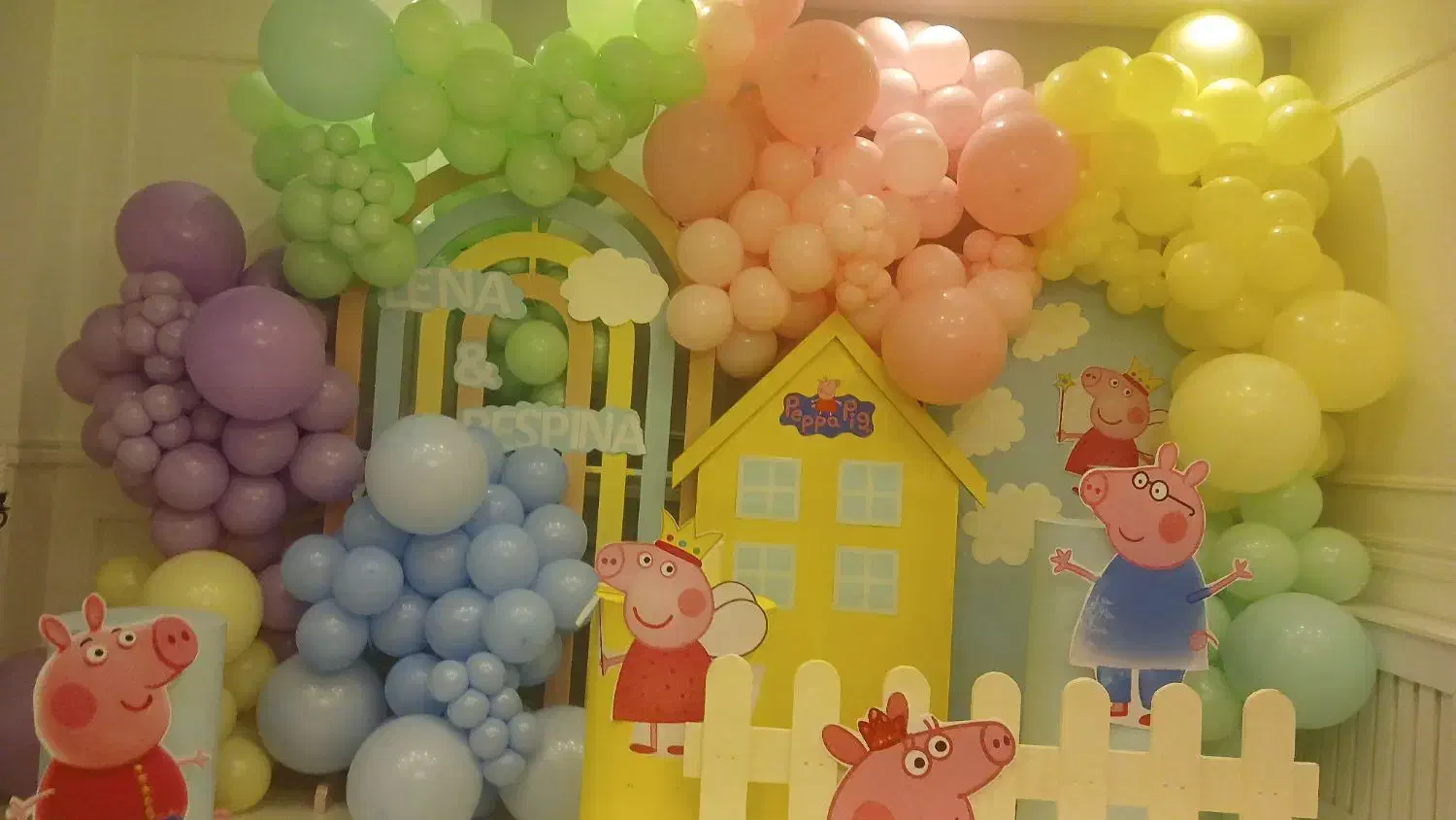 تم بادکنک تولد صورتی|خدمات پذیرایی، مراسم|قم, شهرک قدس|دیوار