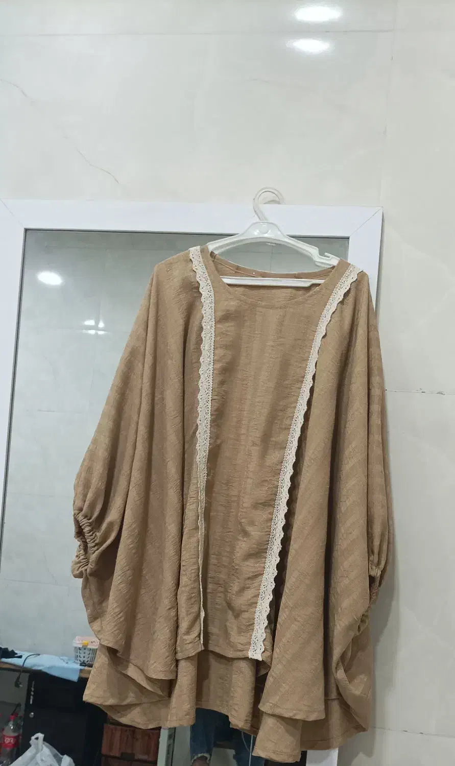 مانتو|لباس|سلماس, |دیوار