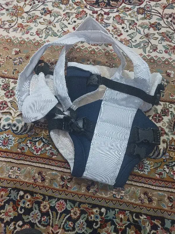 آغوش گیر نوزاد کاملن نو وسالم|اسباب و اثاث بچه|الیگودرز, |دیوار