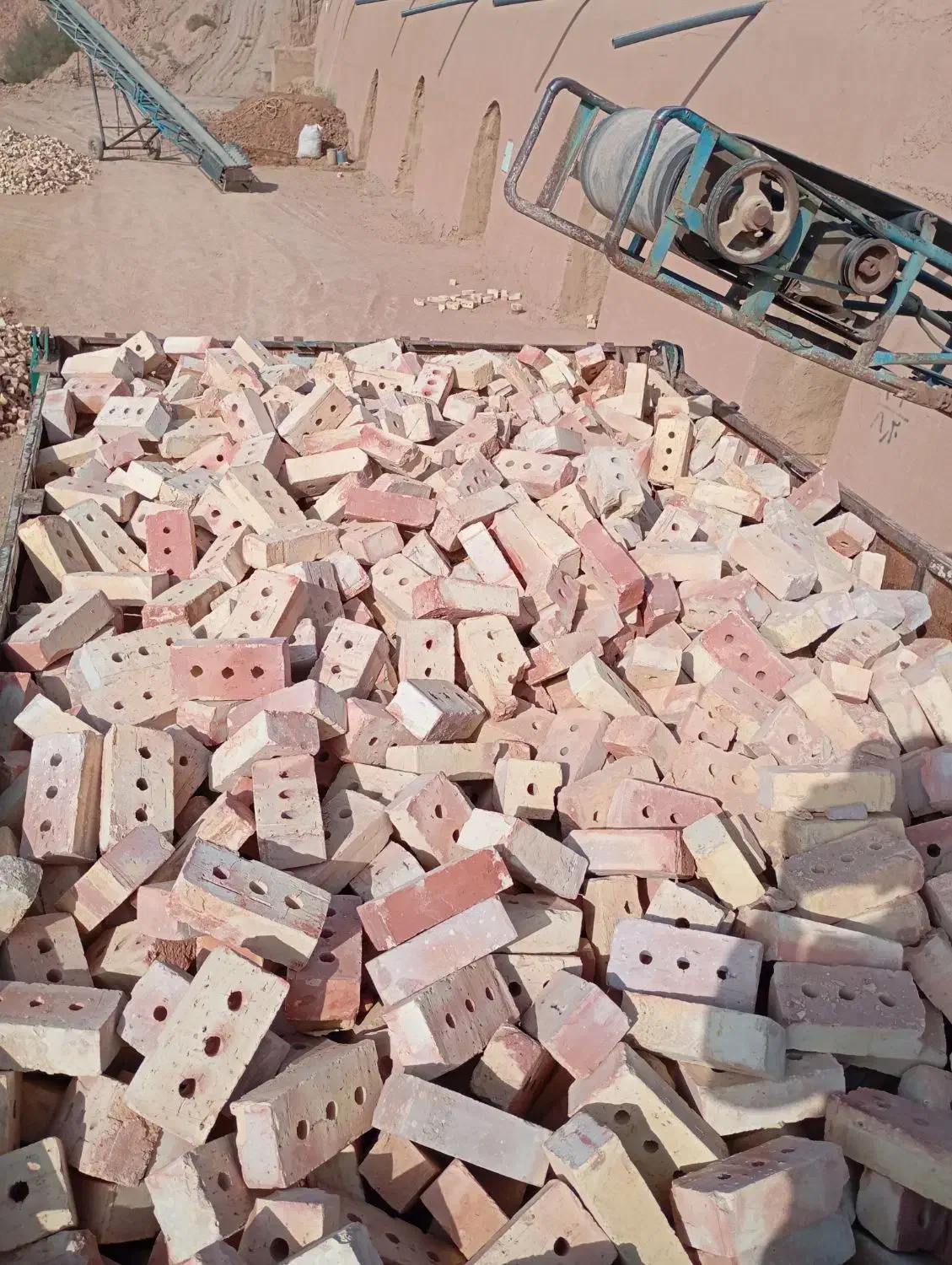 فروش آجر شش سوراخ سفال تیغه سقف|مصالح و تجهیزات ساختمان|نیشابور, مازول|دیوار