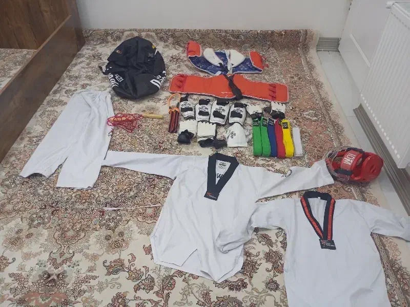 به دلیل عوض رشته|تجهیزات ورزشی|دره شهر, |دیوار