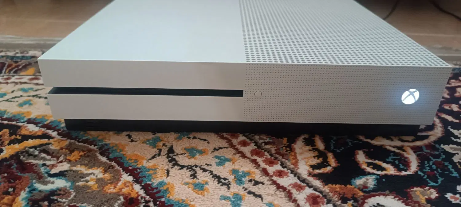 Xbox One S 1Tra|کنسول، بازی ویدئویی و آنلاین|رشت, پاستوریزه|دیوار