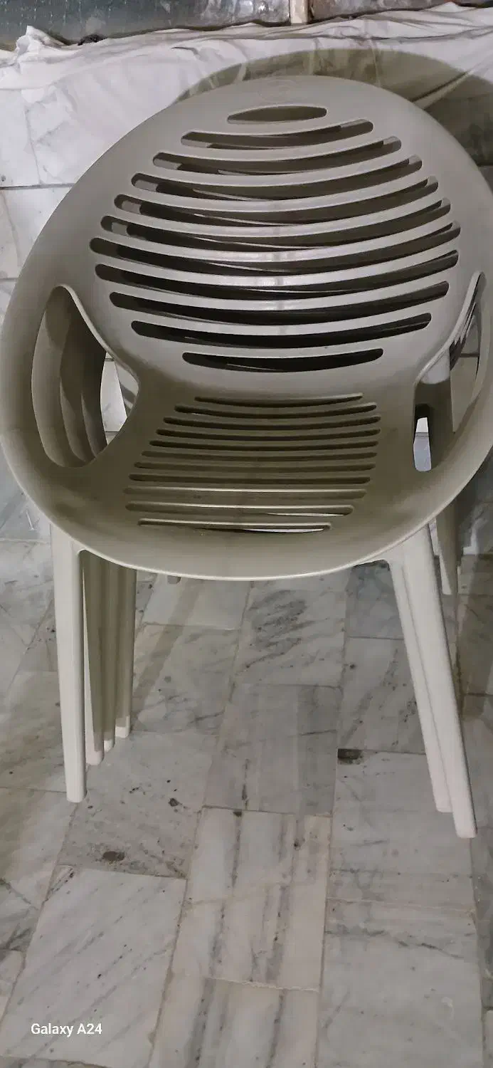 صندلی|میز و صندلی غذاخوری|خمینیشهر, |دیوار