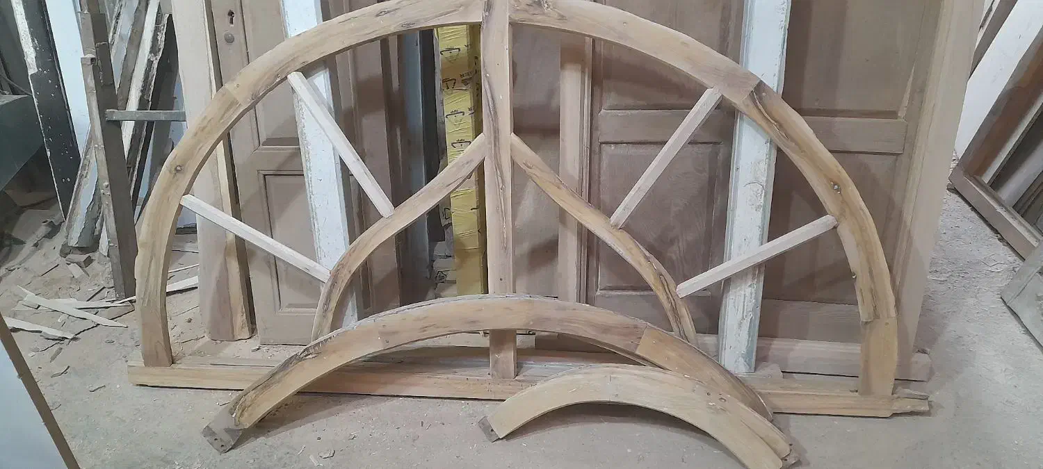 باز سازی ومرمت و ساخت نو درب پنجره چوبی قدیمی سنتی|صنایع دستی و سایر لوازم تزئینی|یزد, |دیوار